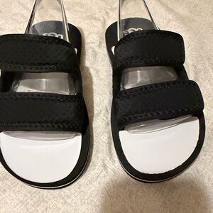 UGG Black Kids Sandals